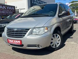 Silber Gebraucht 2007 Chrysler Grand Voyager Limited Van / Kleinbus | 6.990 € (Teuer)