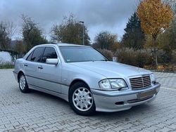 Gebraucht 1999 Mercedes C240 Elegance Limousine | 5.499 € (Etwas zu teuer)
