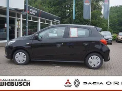 Rot Neu 2025 Mitsubishi Space Star Plus Limousine | 14.490 €