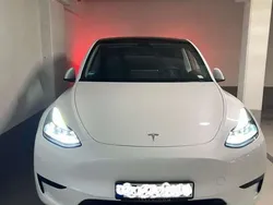 Weiß Gebraucht 2023 Tesla Model Y SUV | 31.500 € (Superpreis)