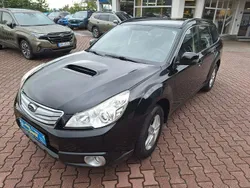 Crystal black silica 04s Gebraucht 2012 Subaru Outback Trend SUV | 7.900 €