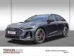 Grau Gebraucht 2025 Audi A5 S-Line Coupé | 75.280 € (Fairer Preis)