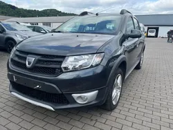 Grau Gebraucht 2016 Dacia Sandero Stepway Ambiance Kleinwagen | 4.200 € (Fairer Preis)