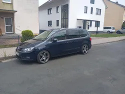 Blau Gebraucht 2011 VW Sharan Comfortline Van / Kleinbus | 8.400 € (Fairer Preis)
