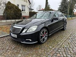 Schwarz Gebraucht 2010 Mercedes E500 Avantgarde Limousine | 13.900 € (Guter Preis)