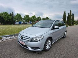 Silber Gebraucht 2011 Mercedes B180 Edition 1 Van / Kleinbus | 5.950 € (Fairer Preis)