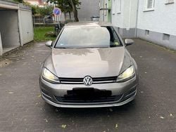 Braun Gebraucht 2015 VW Golf VII Edition Limousine | 12.800 € (Fairer Preis)