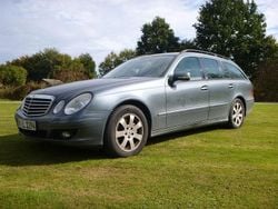 Grau Gebraucht 2008 Mercedes E320 Kombi | 2.700 € (Superpreis)