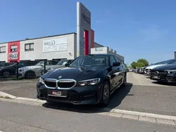 Schwarz ii Gebraucht 2022 BMW 318 Advantage Limousine | 26.950 € (Fairer Preis)