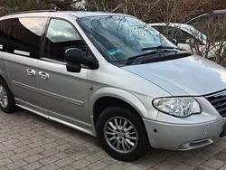 Silber Gebraucht 2008 Chrysler Grand Voyager Van / Kleinbus | 10.000 €