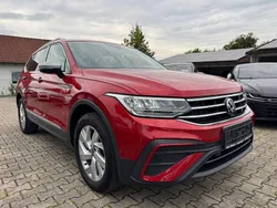 Rot Gebraucht 2022 VW Tiguan Allspace Life SUV | 34.490 € (Fairer Preis)