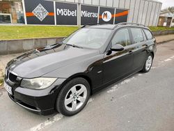Schwarz Gebraucht 2008 BMW 318 Kombi | 3.000 €