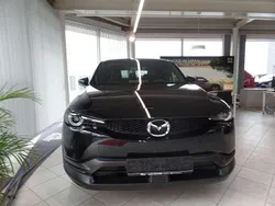 Jet black (metallic) Gebraucht 2023 Mazda MX30 Makoto SUV | 25.740 € (Guter Preis)