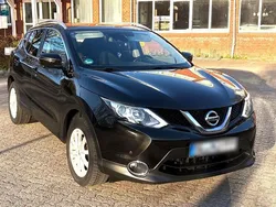 Schwarz Gebraucht 2017 Nissan Qashqai N-Connecta SUV | 13.369 € (Fairer Preis)