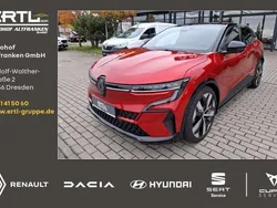 Dezirrot metallic Gebraucht 2022 Renault Mégane Techno Limousine | 36.480 €