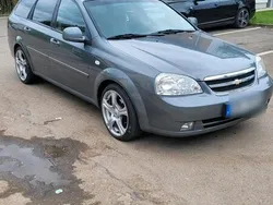 Grau Gebraucht 2011 Chevrolet Nubira Kombi | 2.000 €