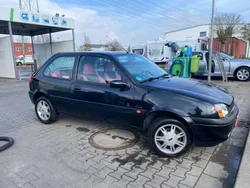 Schwarz Gebraucht 1999 Ford Fiesta Kleinwagen | 250 € (Superpreis)