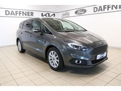 Grau Gebraucht 2017 Ford S-MAX Titanium Van / Kleinbus | 15.270 € (Fairer Preis)