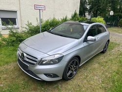 Silber Gebraucht 2013 Mercedes A180 Limousine | 9.999 €