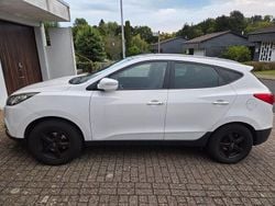 Weiß Gebraucht 2012 Hyundai ix35 Premium SUV | 8.500 € (Guter Preis)