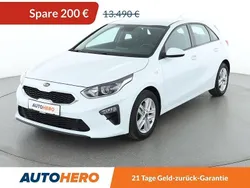 Weiß Gebraucht 2020 Kia Ceed Edition 7 Limousine | 13.290 € (Fairer Preis)