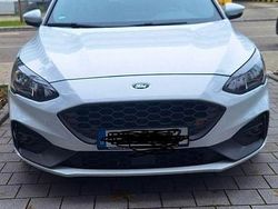 Weiß Gebraucht 2019 Ford Focus ST Kombi | 11.800 € (Guter Preis)