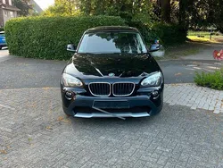 Schwarz Gebraucht 2010 BMW X1 SUV | 4.900 €
