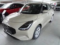Caravan ivory pearl metallic Neu 2024 Suzuki Swift Comfort Kleinwagen | 17.751 €