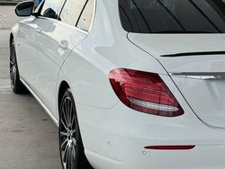 Weiß Gebraucht 2016 Mercedes E200 Limousine | 21.900 € (Fairer Preis)