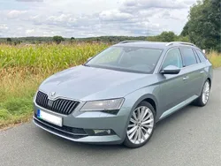 Grau Gebraucht 2018 Skoda Superb Style Kombi | 24.800 € (Teuer)