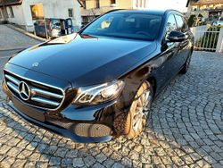 Schwarz Gebraucht 2020 Mercedes E300 Avantgarde Kombi | 28.000 € (Fairer Preis)