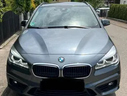 Grau Gebraucht 2017 BMW 218 Active Tourer Performance Van / Kleinbus | 17.500 € (Fairer Preis)