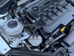 Weiß Gebraucht 2017 Skoda Superb SportLine Kombi | 14.500 € (Guter Preis)