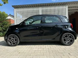 Schwarz Gebraucht 2015 Smart ForFour Prime Limousine | 6.400 € (Fairer Preis)
