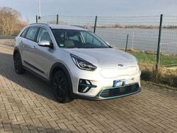 Silber Gebraucht 2020 Kia Niro Vision SUV | 18.200 € (Guter Preis)