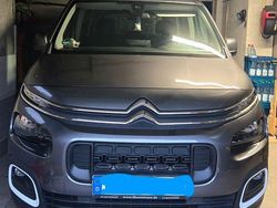 Grau Gebraucht 2019 Citroën Berlingo Feel Van / Kleinbus | 12.100 € (Guter Preis)