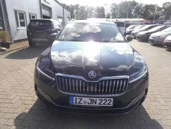 Schwarz Gebraucht 2020 Skoda Superb Style Kombi | 14.690 € (Fairer Preis)