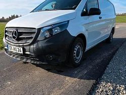 Weiß Gebraucht 2019 Mercedes Vito Van / Kleinbus | 18.000 €