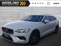 Ice white / solid Gebraucht 2021 Volvo V60 Inscription Kombi | 33.900 € (Etwas zu teuer)