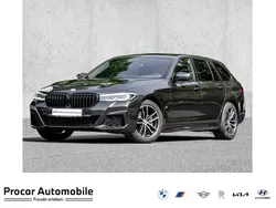 Grau Gebraucht 2022 BMW 520 M Sport Kombi | 33.290 € (Etwas zu teuer)
