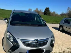 Silber Gebraucht 2013 Opel Zafira Tourer Van / Kleinbus | 9.700 € (Teuer)