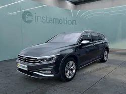 Grau Gebraucht 2022 VW Passat Alltrack Kombi | 39.040 € (Teuer)