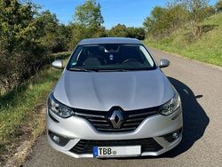 Silber Gebraucht 2016 Renault Mégane III Bose Edition Limousine | 8.599 € (Fairer Preis)
