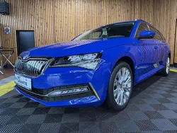 Blau Gebraucht 2022 Skoda Superb Kombi | 24.990 € (Fairer Preis)