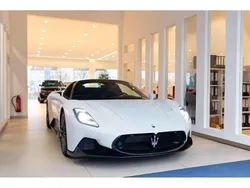 Bianco audace Gebraucht 2025 Maserati MC20 Cabrio | 283.866 € (Teuer)