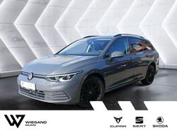 Grau Gebraucht 2021 VW Golf VIII Life Limousine | 21.942 € (Fairer Preis)