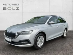 Silber Gebraucht 2022 Skoda Octavia Ambition Kombi | 24.990 € (Guter Preis)