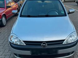 Grau Gebraucht 2001 Opel Corsa Kleinwagen | 2.300 €