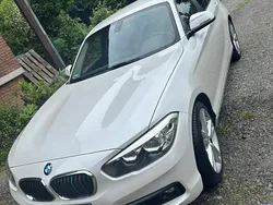 Weiß Gebraucht 2015 BMW 118 Advantage Kleinwagen | 10.650 €