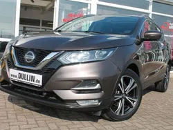Braun Gebraucht 2021 Nissan Qashqai N-Connecta SUV | 19.995 € (Teuer)